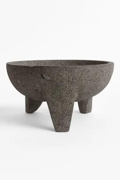 Molcajete de Piedra Volcánica Corazón de Fuego Tallado a Mano